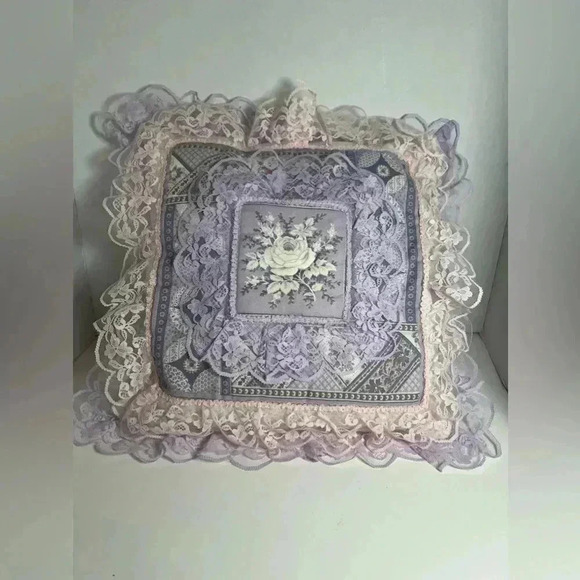 Vintage Cottage-core Lace Embroidered/ Quilted Pillow - Picture 4 of 6